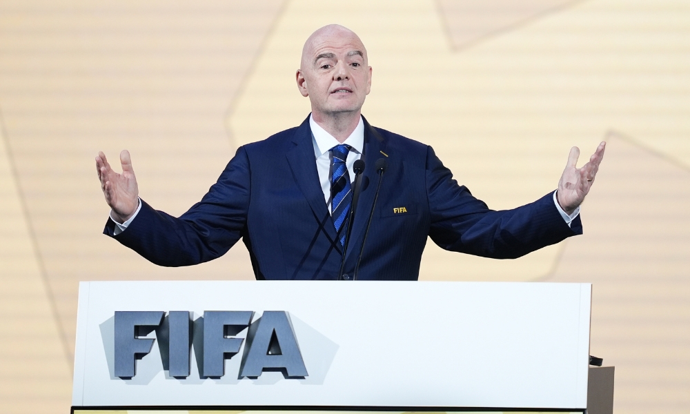 历史得分榜前十现役占三席：詹姆斯第一&KD第八&哈登第十