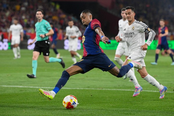 万-比萨卡8.7分羞辱老东家，曼联主场闷平保级队，阿莫林换人再遭质疑